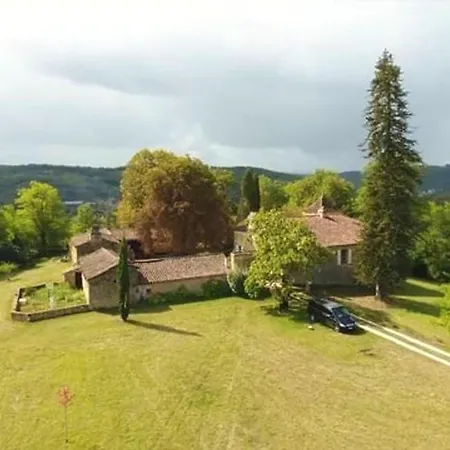 Villa Spacieuse Avec Piscine Privee A Sur Briolance