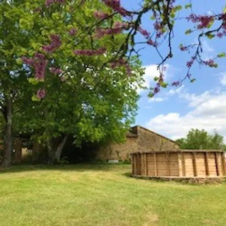 Villa Spacieuse Avec Piscine Privee A Sur Briolance