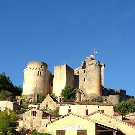 Spacieuse Avec Piscine Privee A Sur Briolance Blanquefort-sur-Briolance
