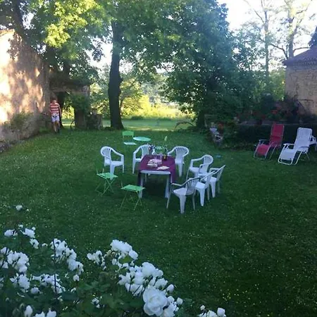 Spacieuse Avec Piscine Privee A Sur Briolance فيلة Blanquefort-sur-Briolance